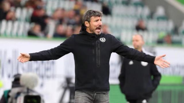 强吻了一位 强吻了一位