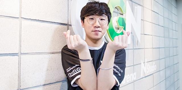 功地吸引了 功地吸引了